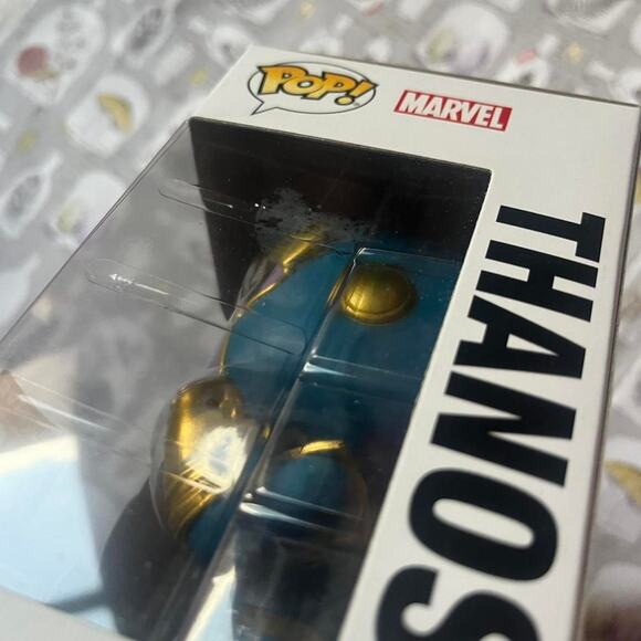 Funko Pop Thanos Exclusive Marvel Collector Corps Marvel - Picture 7 of 7